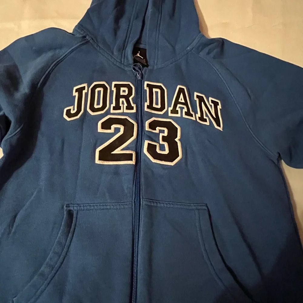 Jordan youth jacket size  medium for‎ ages 10/12 blue